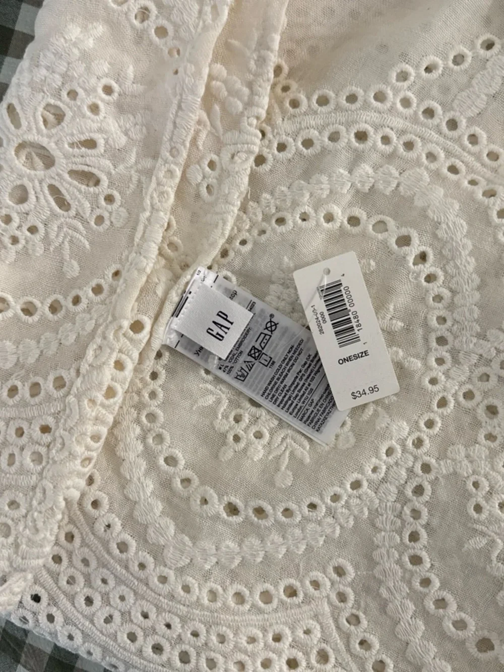 GAP White Eyelet Embroidered Scalloped Scarf - Picture 3 of 3